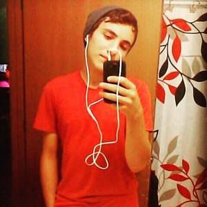 Meet your Posher, Logan